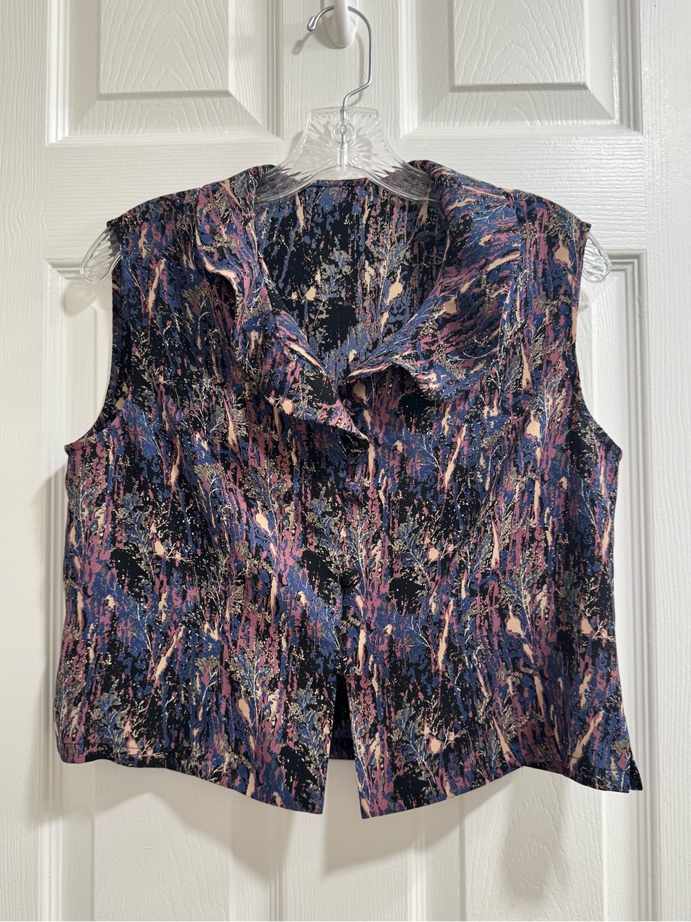 Vintage style multicolor abstract print button up top - navy, pink, cream